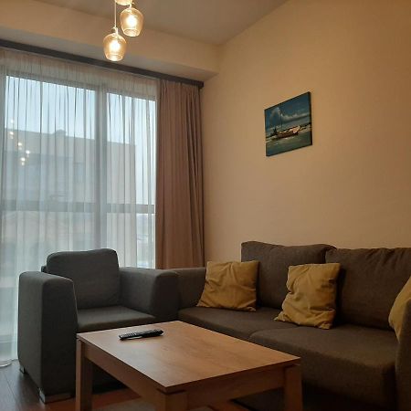 Pride Properties Welcomes You At 17 Buzant St 11-166 Yerevan Armenia Bagian luar foto