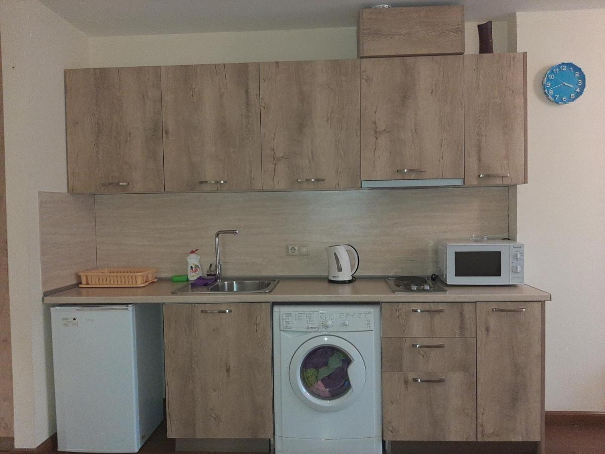 Pride Properties Welcomes You At 17 Buzant St 11-166 Yerevan Armenia Bagian luar foto