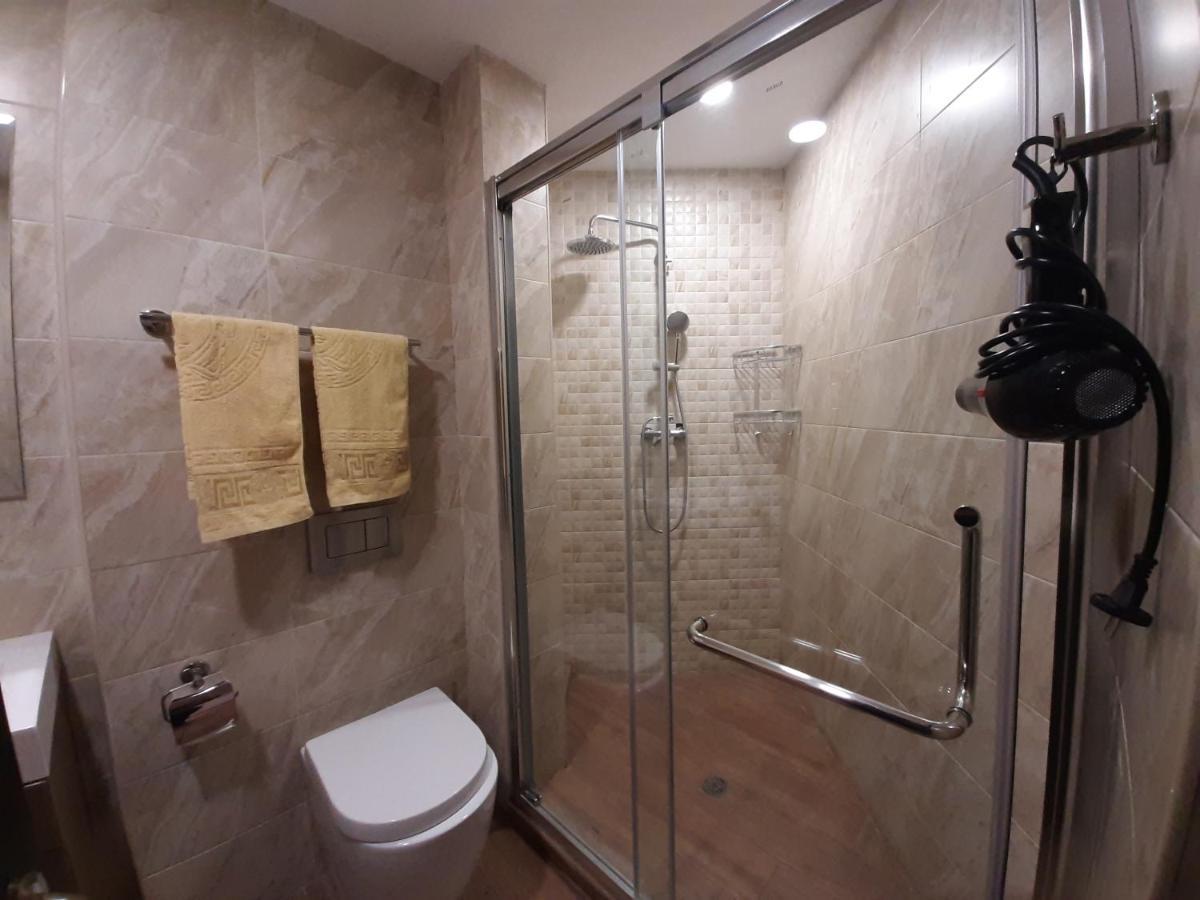 Pride Properties Welcomes You At 17 Buzant St 11-166 Yerevan Armenia Bagian luar foto