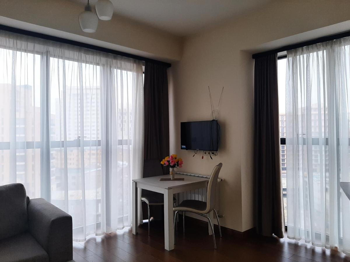Pride Properties Welcomes You At 17 Buzant St 11-166 Yerevan Armenia Bagian luar foto