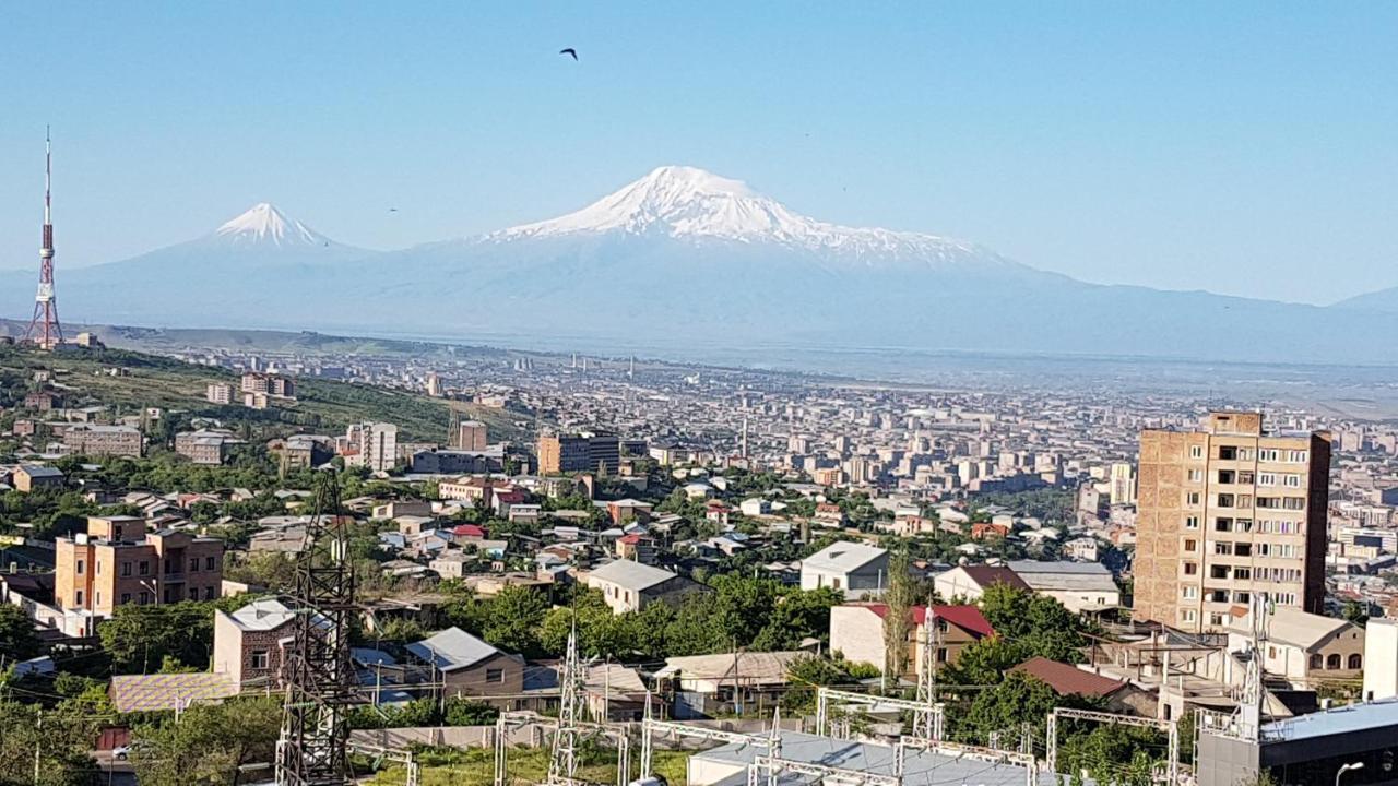 Pride Properties Welcomes You At 17 Buzant St 11-166 Yerevan Armenia Bagian luar foto