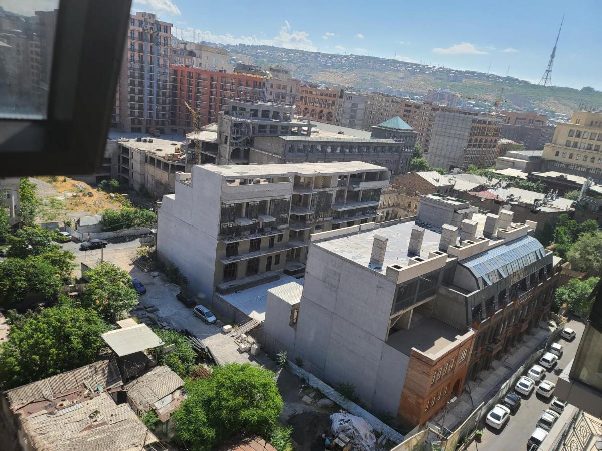 Pride Properties Welcomes You At 17 Buzant St 11-166 Yerevan Armenia Bagian luar foto