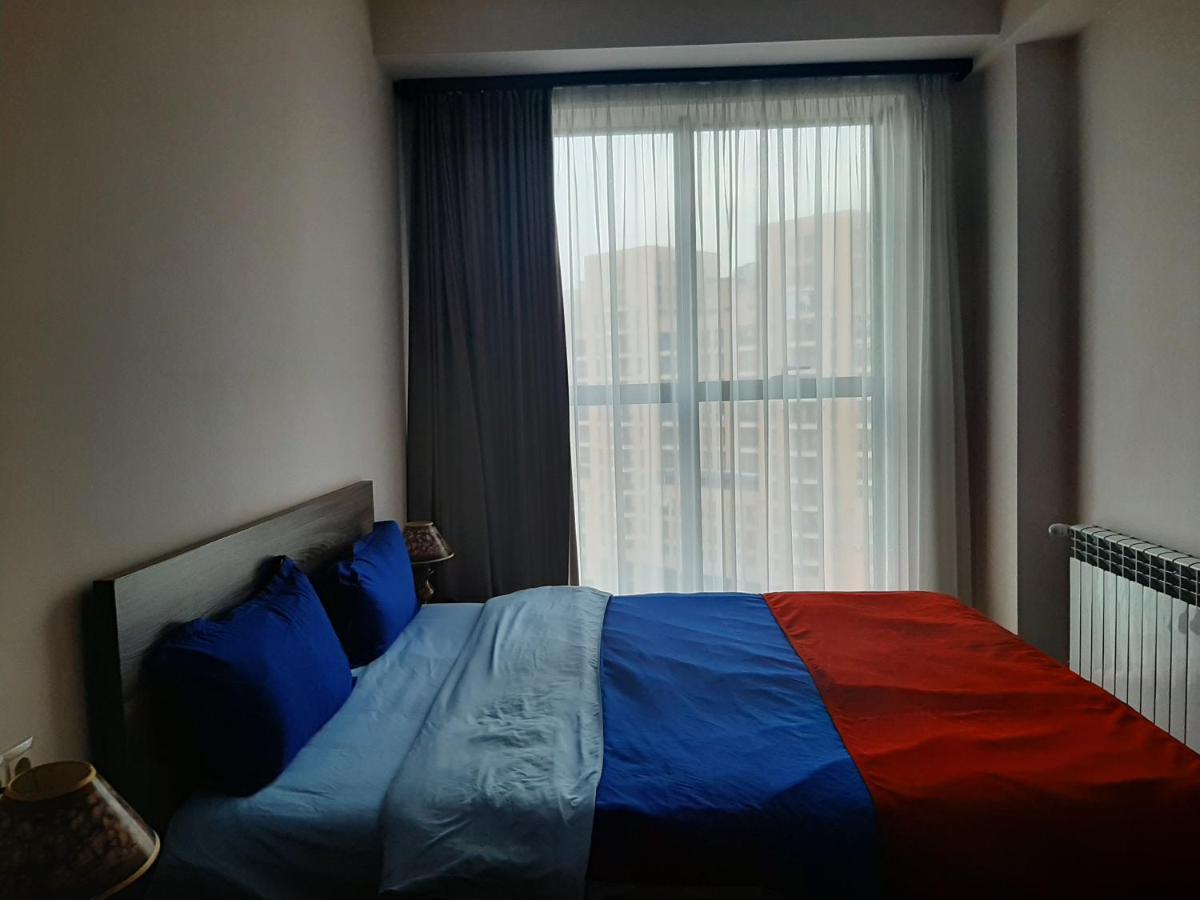 Pride Properties Welcomes You At 17 Buzant St 11-166 Yerevan Armenia Bagian luar foto